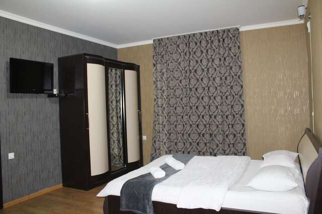 Отель Hotel Elegant Тбилиси-24